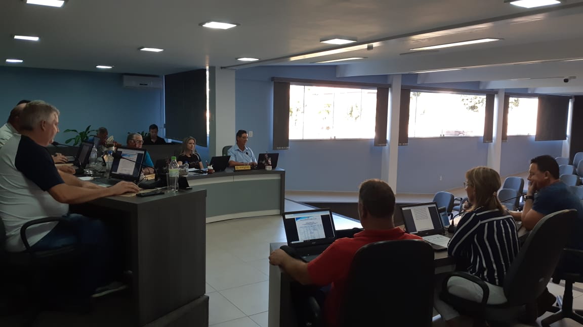 Sessão Ordinária: LOA 2020 será apreciada pelos vereadores.