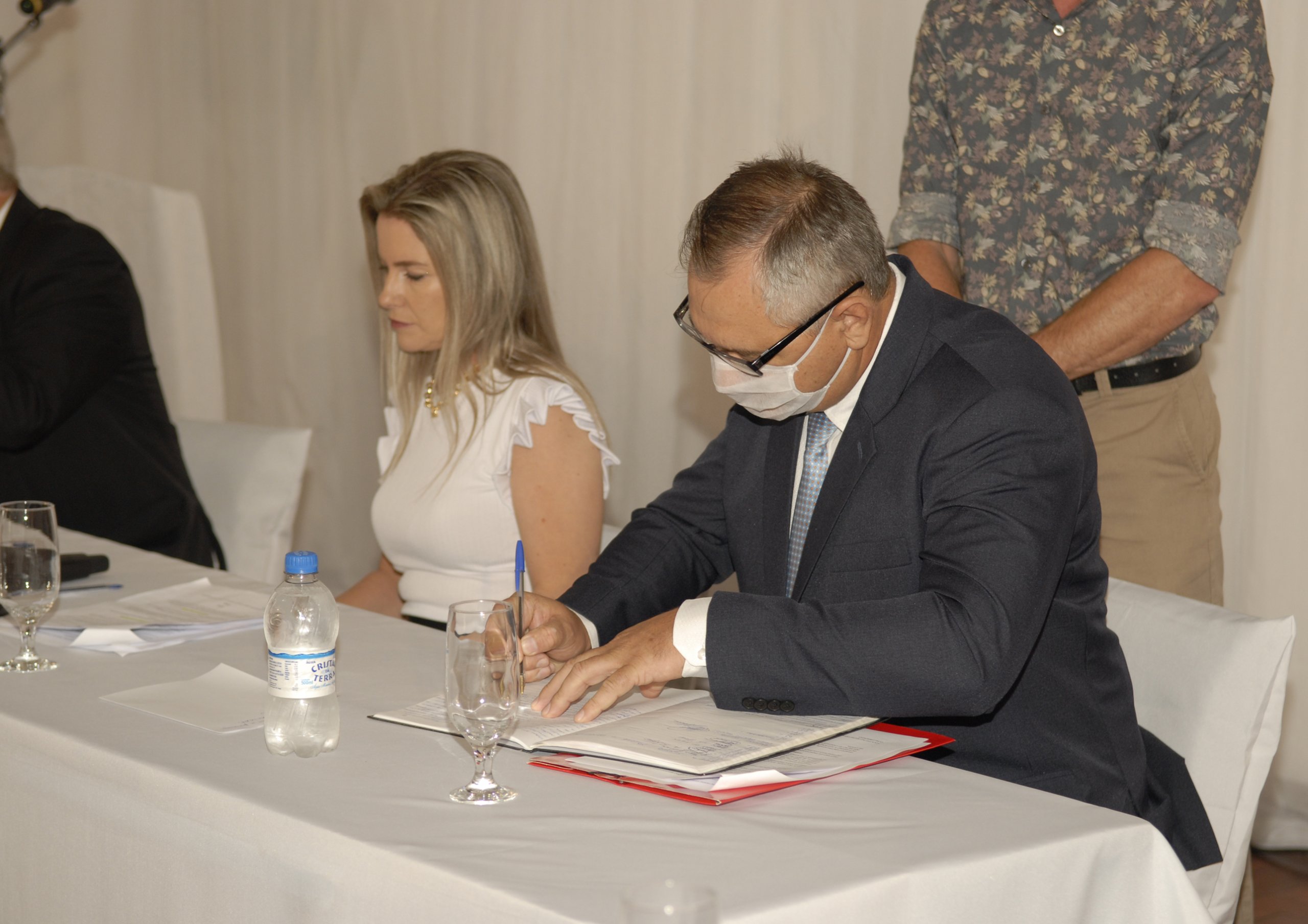 Fotos Sessão Solene nº 121 – Posse dos Vereadores, Prefeito e Vice-prefeito.