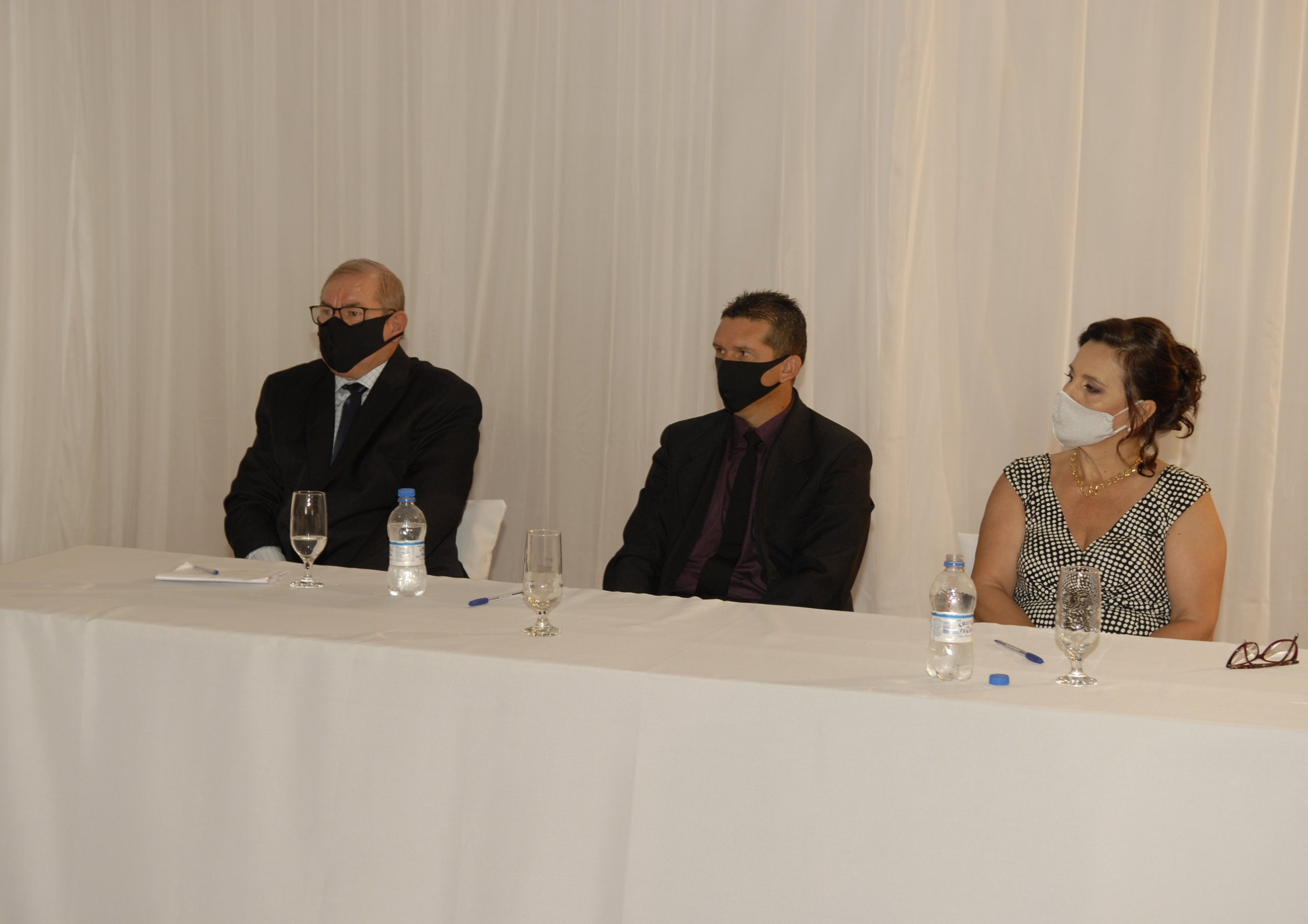 Fotos Sessão Solene nº 121 – Posse dos Vereadores, Prefeito e Vice-prefeito.