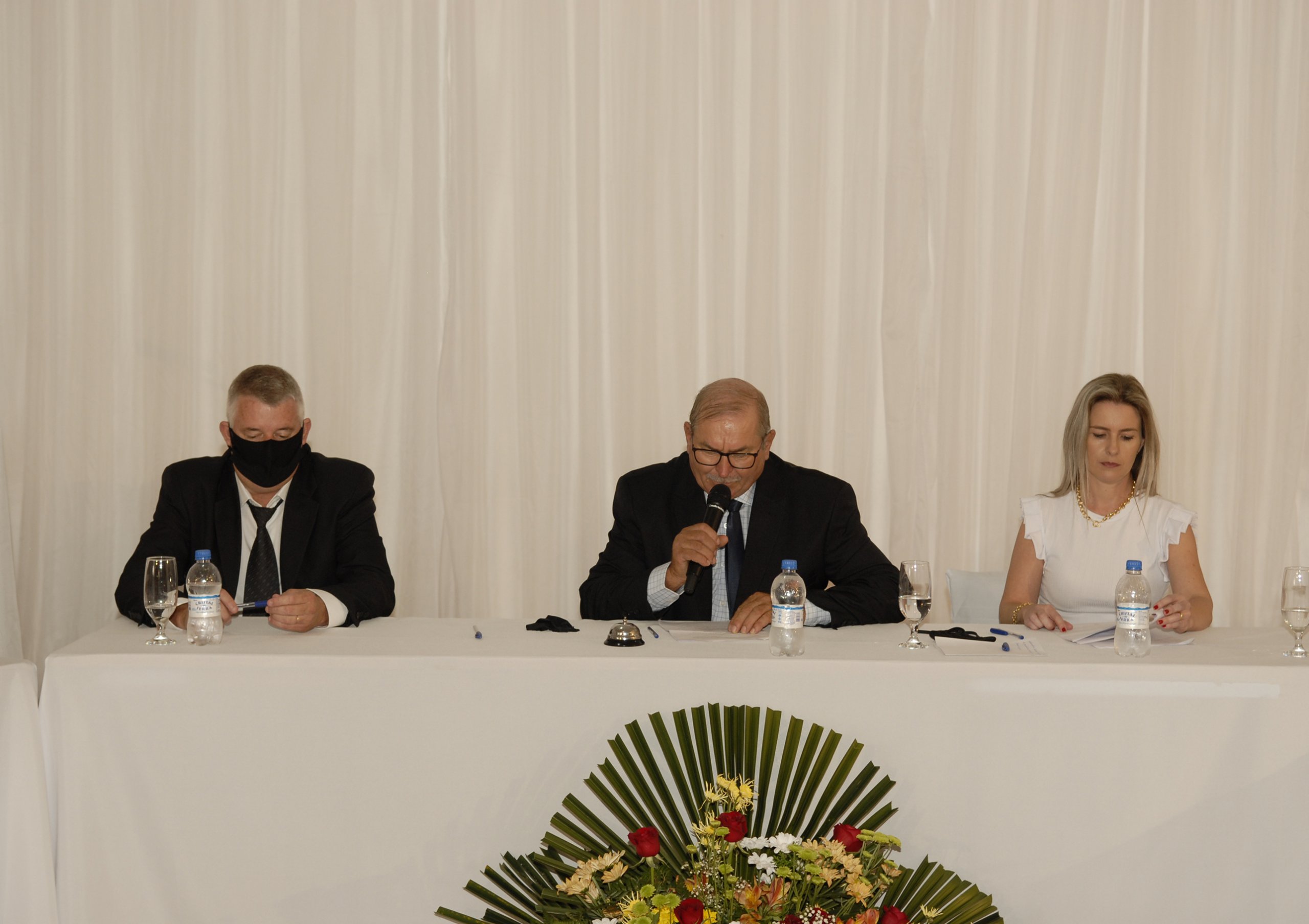 Fotos Sessão Solene nº 121 – Posse dos Vereadores, Prefeito e Vice-prefeito.