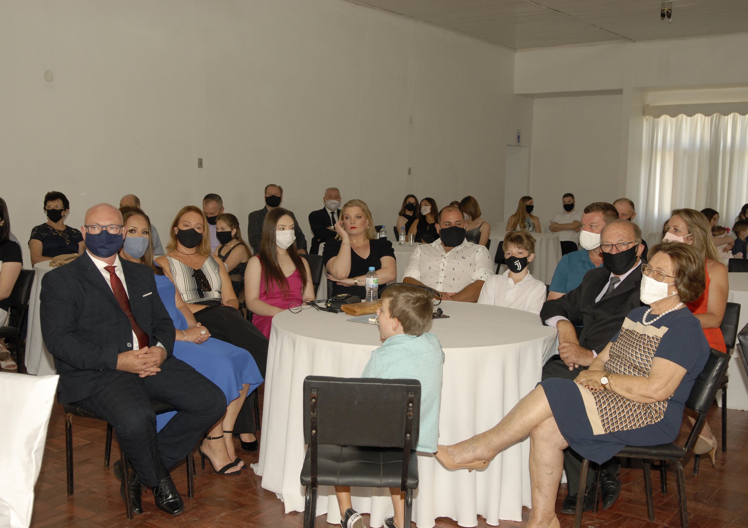 Fotos Sessão Solene nº 121 – Posse dos Vereadores, Prefeito e Vice-prefeito.