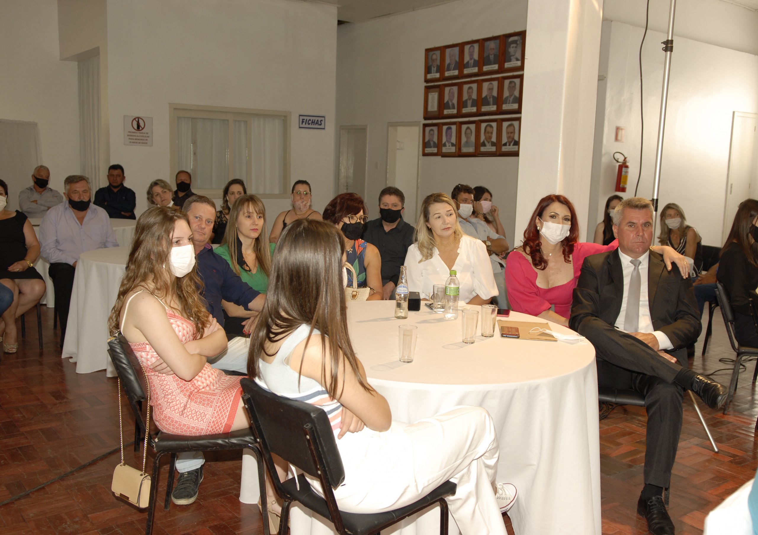 Fotos Sessão Solene nº 121 – Posse dos Vereadores, Prefeito e Vice-prefeito.