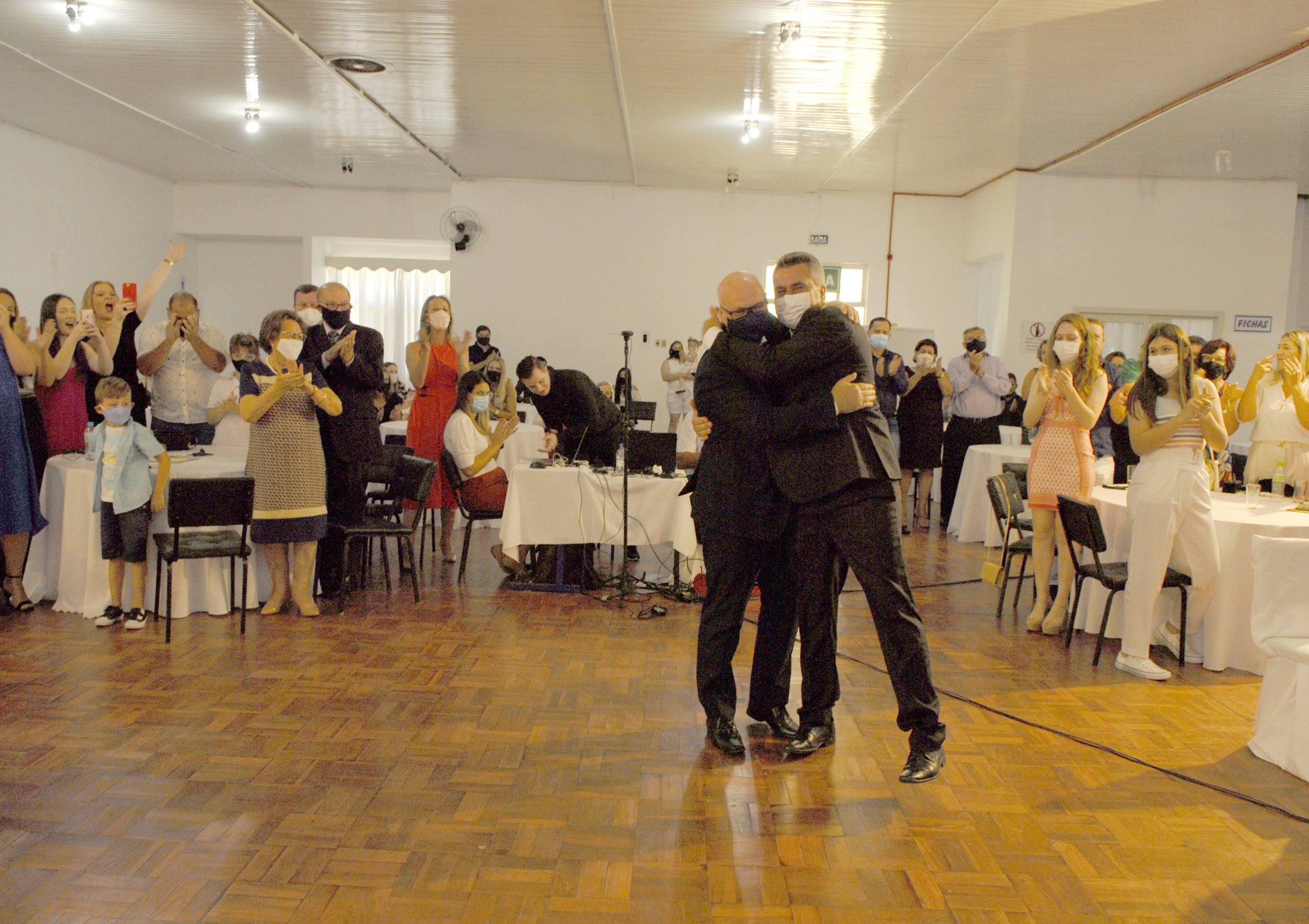 Fotos Sessão Solene nº 121 – Posse dos Vereadores, Prefeito e Vice-prefeito.