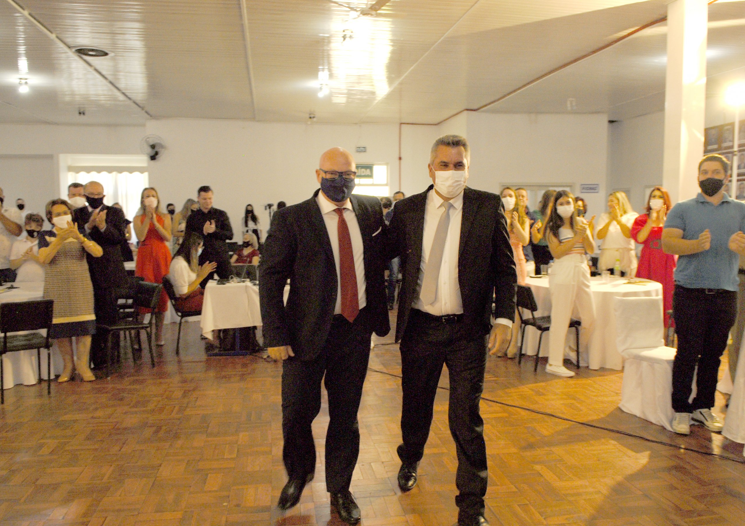 Fotos Sessão Solene nº 121 – Posse dos Vereadores, Prefeito e Vice-prefeito.