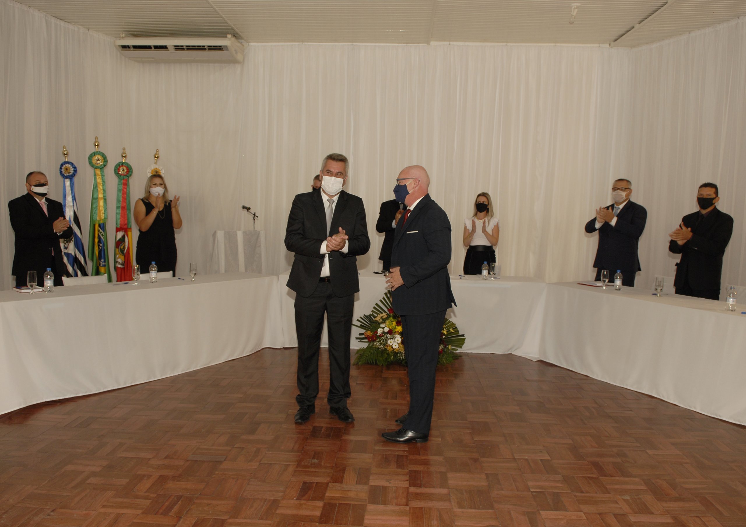 Fotos Sessão Solene nº 121 – Posse dos Vereadores, Prefeito e Vice-prefeito.