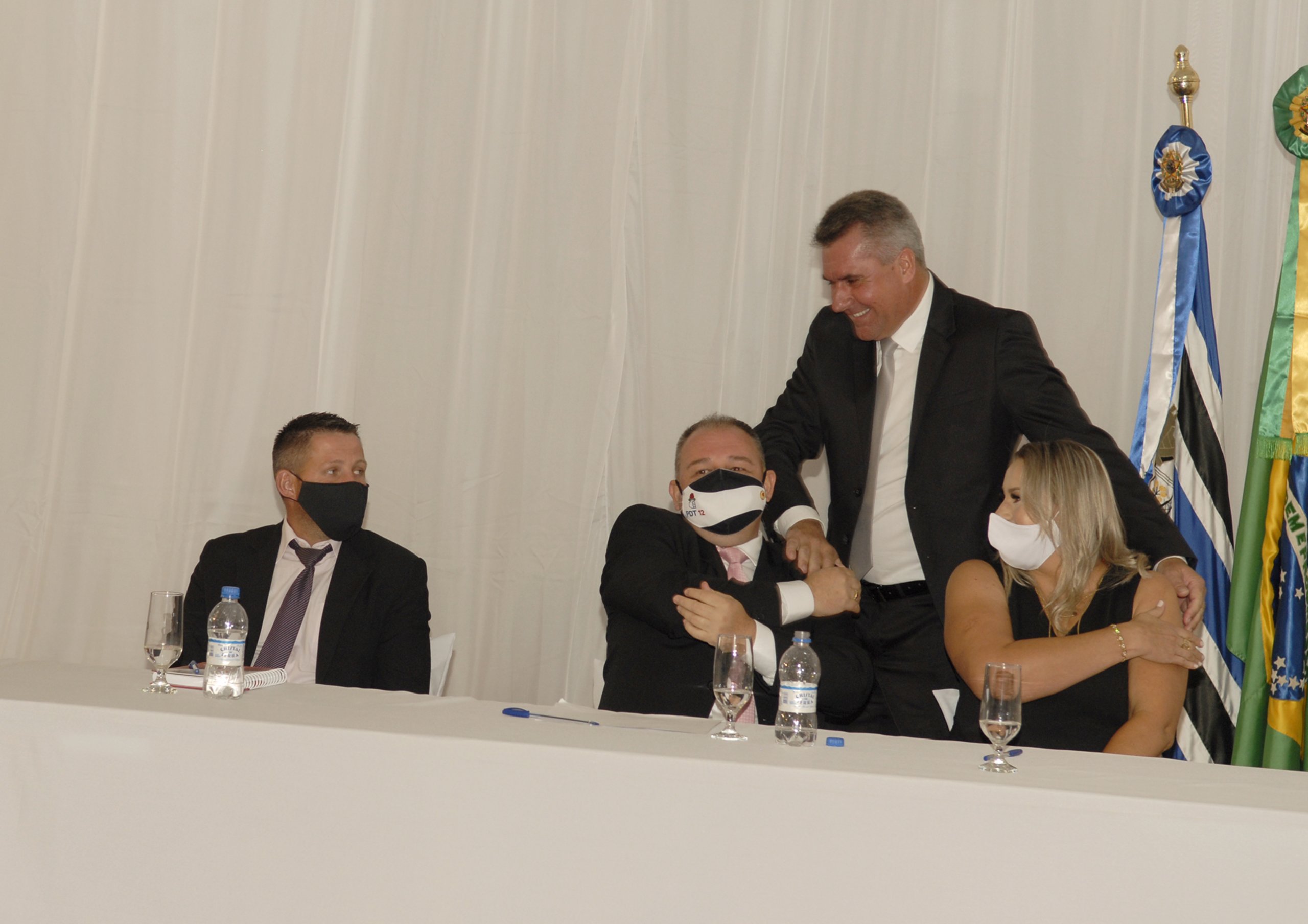 Fotos Sessão Solene nº 121 – Posse dos Vereadores, Prefeito e Vice-prefeito.