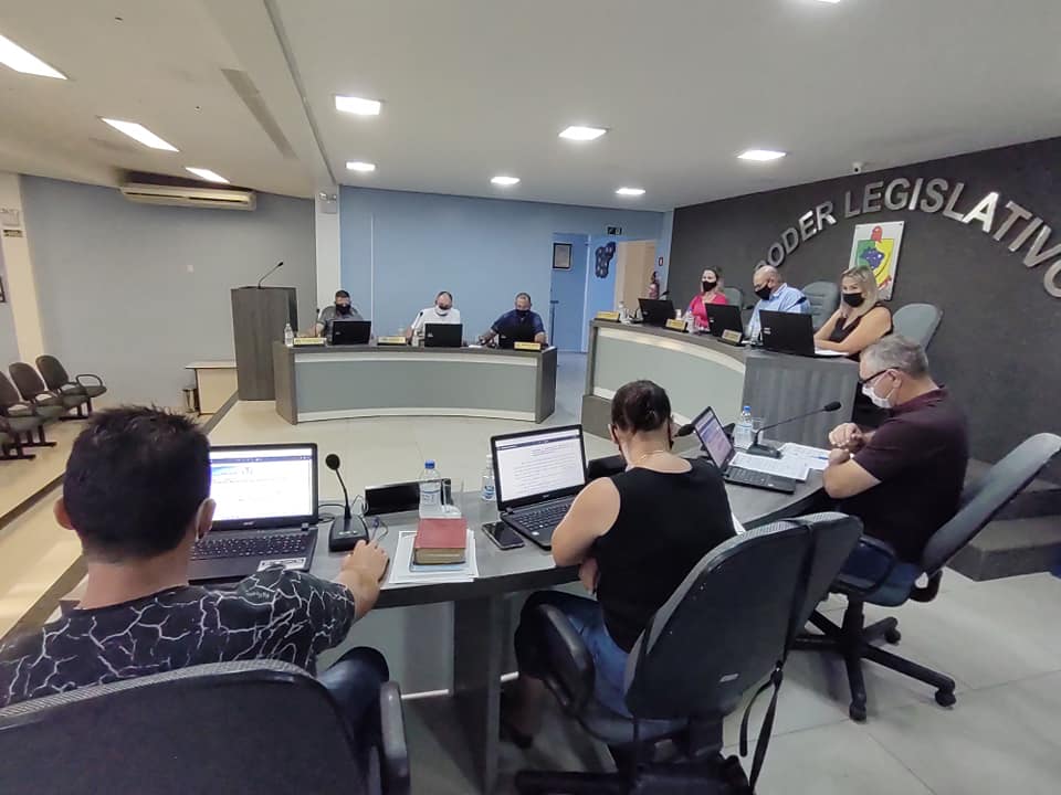 Vereadores aprovam projeto para a compra de um veículo para a Secretaria da Saúde.