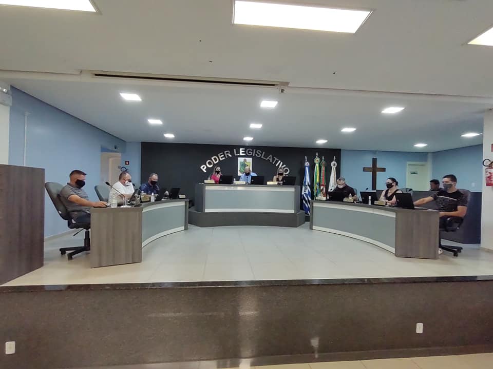 Vereadores aprovam projeto para a compra de um veículo para a Secretaria da Saúde.