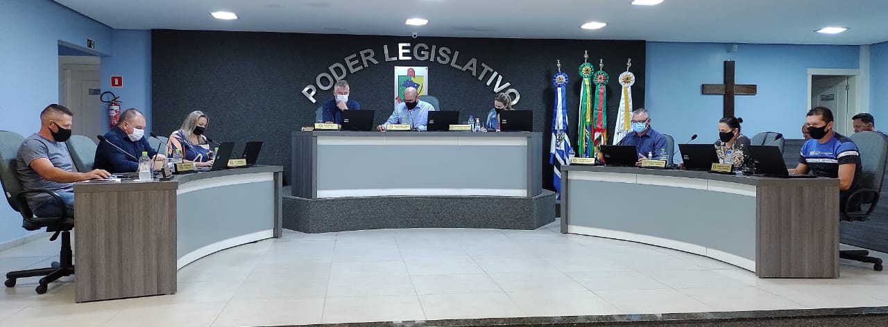 Vereadores discorrem sobre rito das contas de governo em Sessão Ordinária.