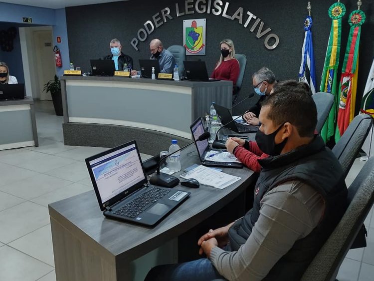 Vereadores aprovam projeto de 15% de desconto no pagamento à vista do IPTU com vencimento para agosto de 2021.