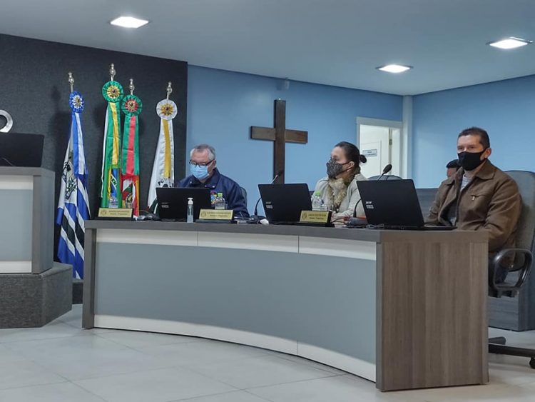 Vereadores aprovam prorrogação do REFIS até 31 de julho.