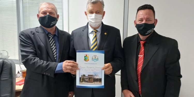 Presidente e Diretor solicitam recursos em Brasília