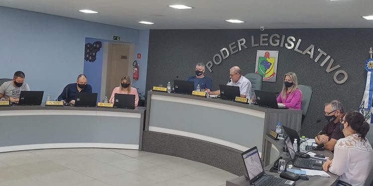 Vereadores aprovam projeto que diminui jornada de trabalho de Servidor que tenha dependentes pessoas com Deficiência.