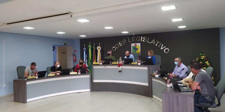 Vereadores aprovam dois Projetos de Lei em Sessão Ordinária nº 1546.