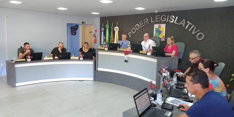 Vereadores aprovam projeto de R$ 200 mil que será utilizado para o Enfrentamento da Covid-19.