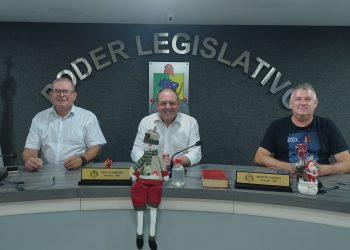 Mesa Diretora para o ano de 2022 é eleita em Sessão Ordinária nº 1549.