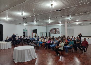 Bombeiros Militares palestram sobre necessidade de Plano de Prevenção de Combate à Incêndios.