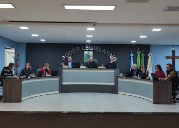 Em Sessão sem sem proposições na Ordem do Dia, Vereadores utilizam o Espaço das Explicações Pessoais.