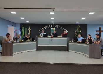 Vereadores se reúnem em Sessão na manhã desta segunda-feira.