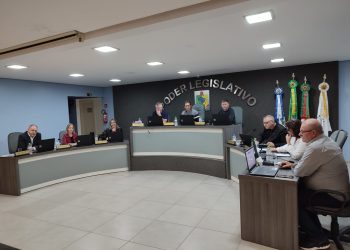 Vereadores aprovam dois Projetos de Lei na primeira Sessão Ordinária de maio.