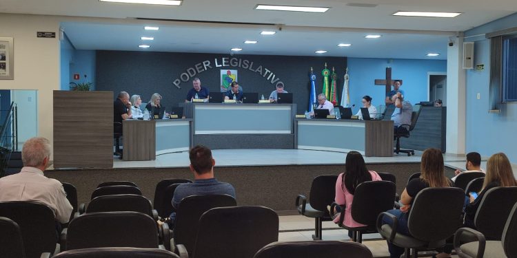 Vereadores aprovam recursos para o Programa de Combate ao Racismo Institucional.
