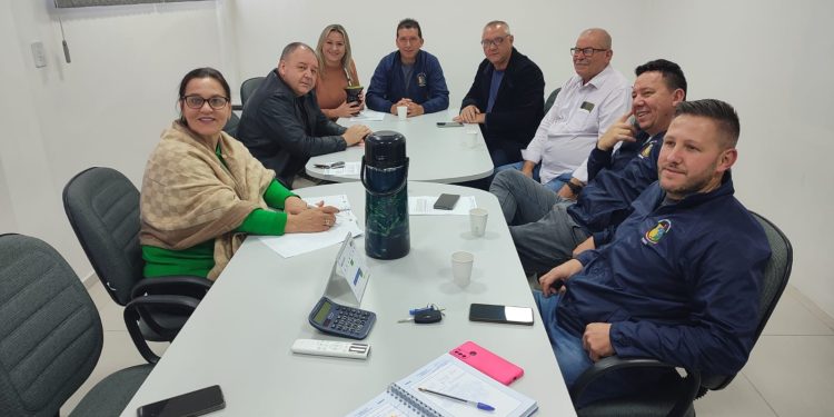 Comissões estiveram reunidas para debater projetos para a Sessão Ordinária de segunda-feira