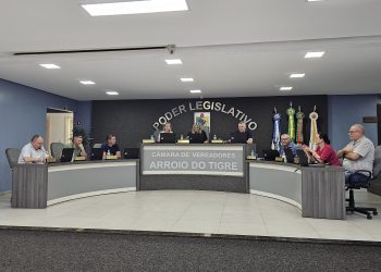 Vereadores estiveram reunidos para a segunda Sessão Ordinária de outubro