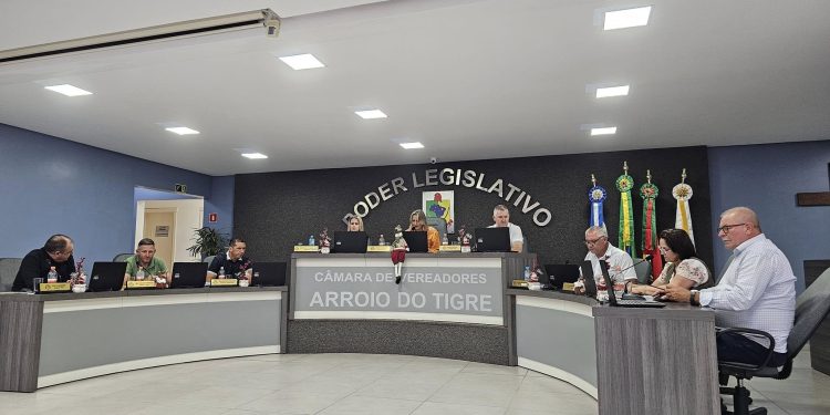 Câmara de Arroio do Tigre aprova Orçamento Municipal para 2025