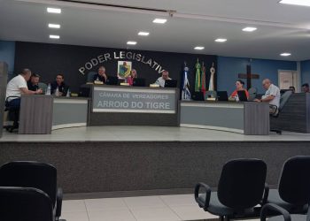 Câmara realiza Sessão Extraordinária e aprova projetos relevantes