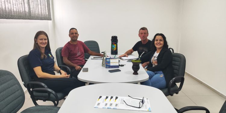 Vereadores analisam projetos e definem relatores para Sessão Ordinária de segunda-feira