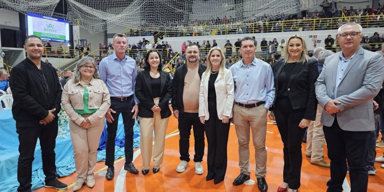 Vereadores prestigiam da abertura da 41ª Olimpíada Rural de Arroio do Tigre