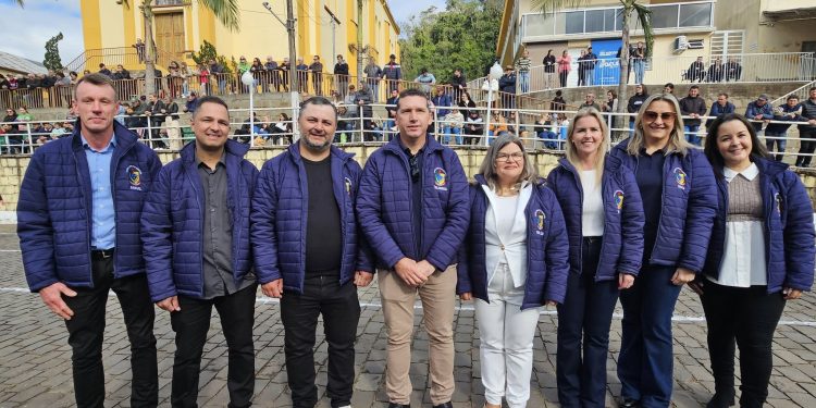 Vereadores participaram do Desfile Cívico de 7 de Setembro