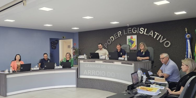 Saúde e inclusão marcam a primeira Sessão de novembro realizada desta segunda-feira