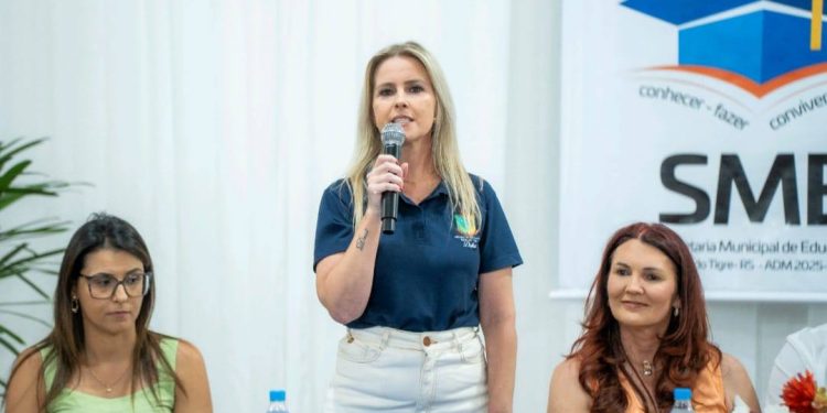 Presidente do Legislativo de Arroio do Tigre prestigia abertura do ano letivo de 2026